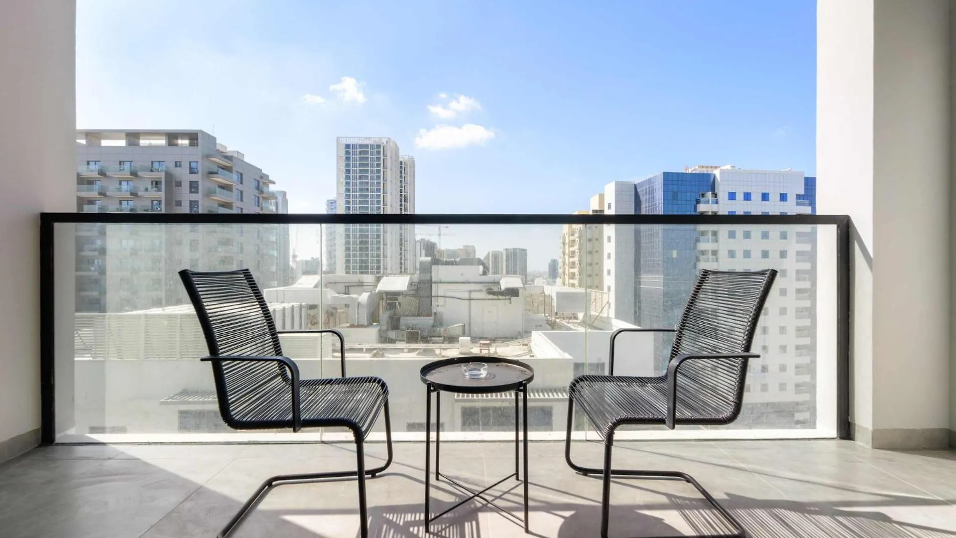 Silkhaus Stylish 1Bdr In Empire Residence -Jvc Dubai Apartment
